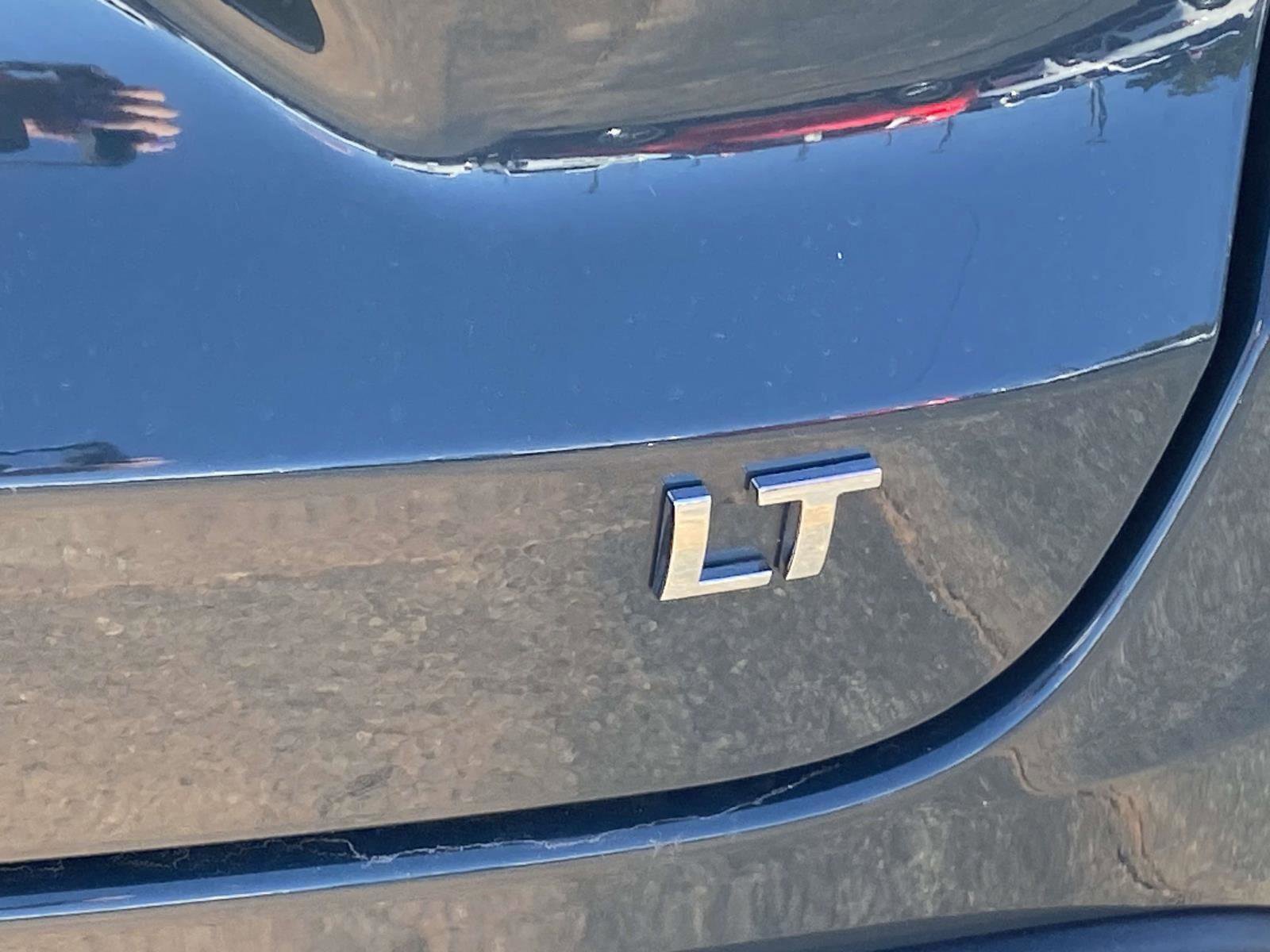 Used 2025 Chevrolet Trax LT image 40