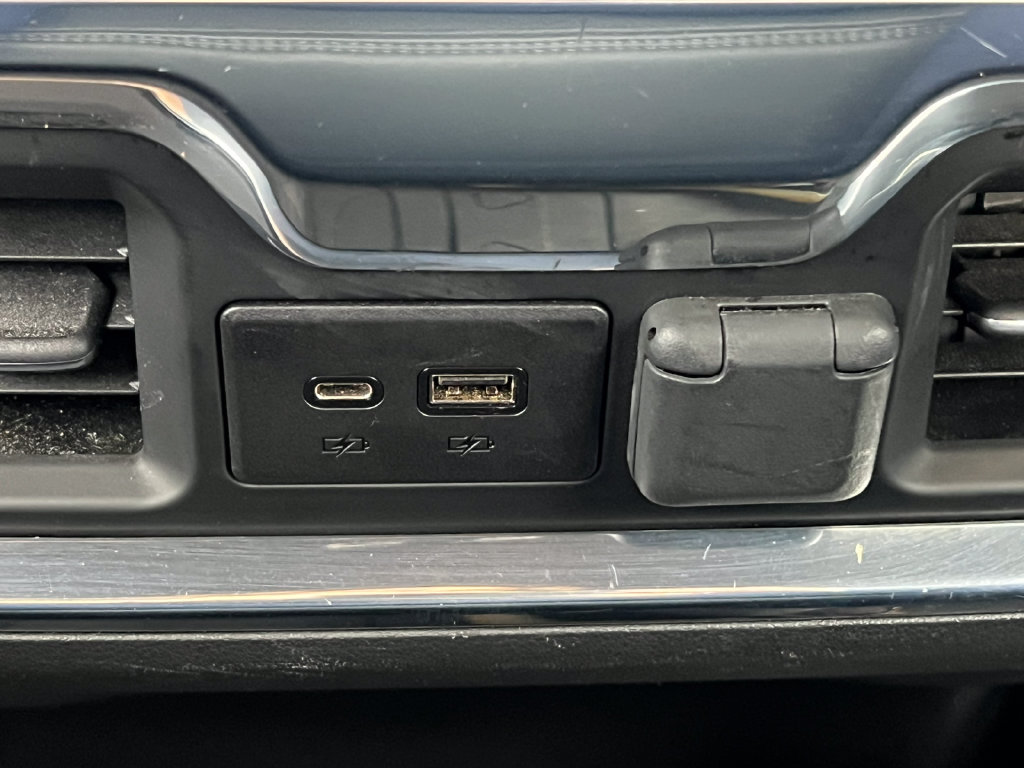 Used 2022 Chevrolet Silverado 1500 High Country AWD/4WD image 47