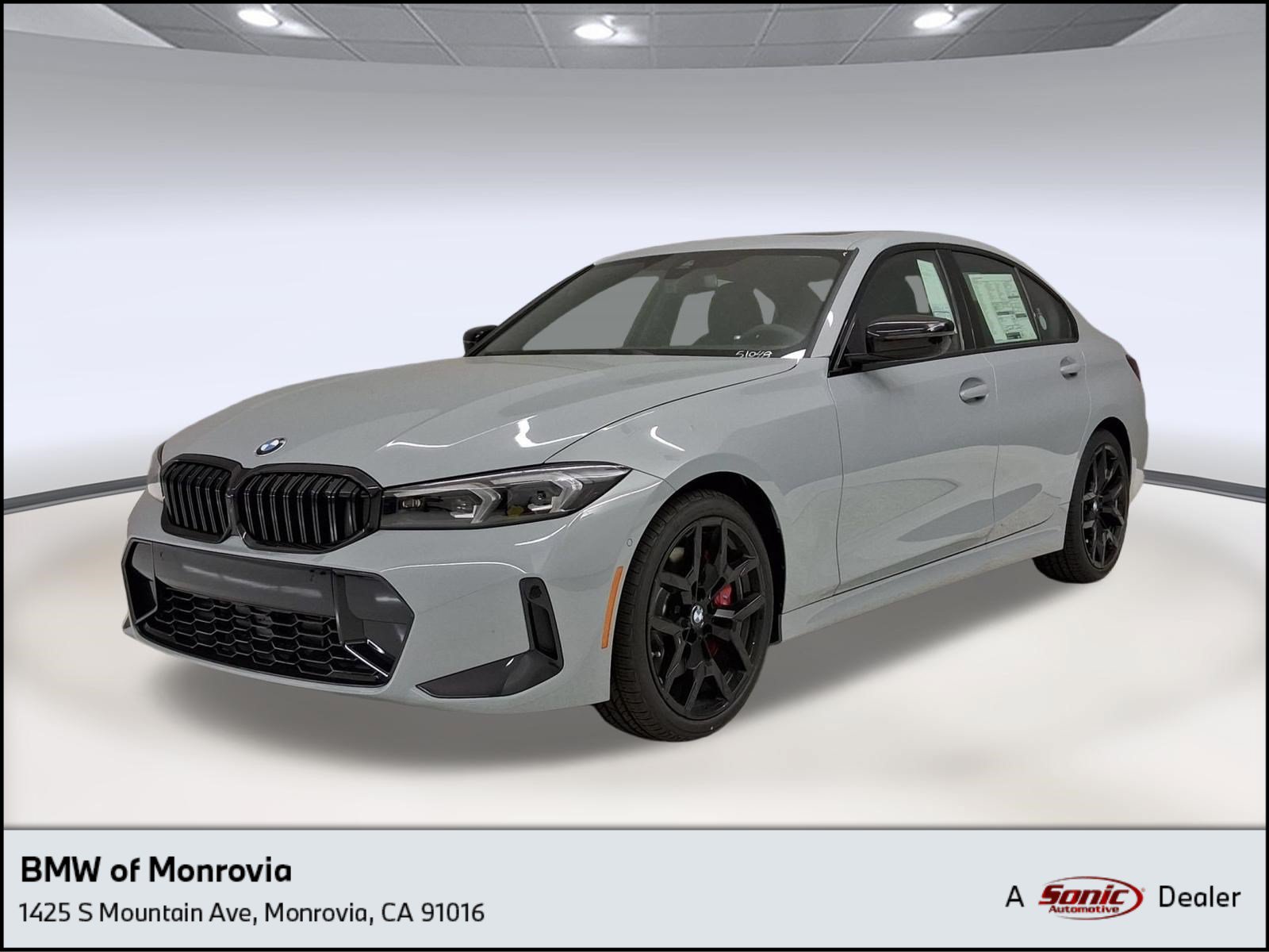 New 2026 BMW 330i Sedan w/ M Sport Package