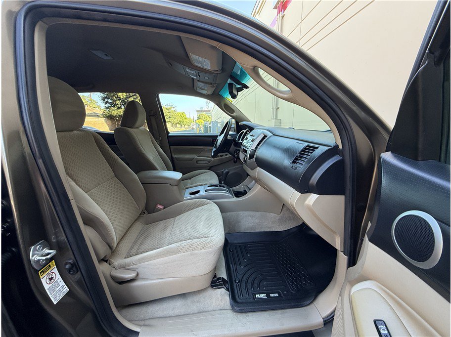 Used 2009 Toyota Tacoma PreRunner RWD image 15