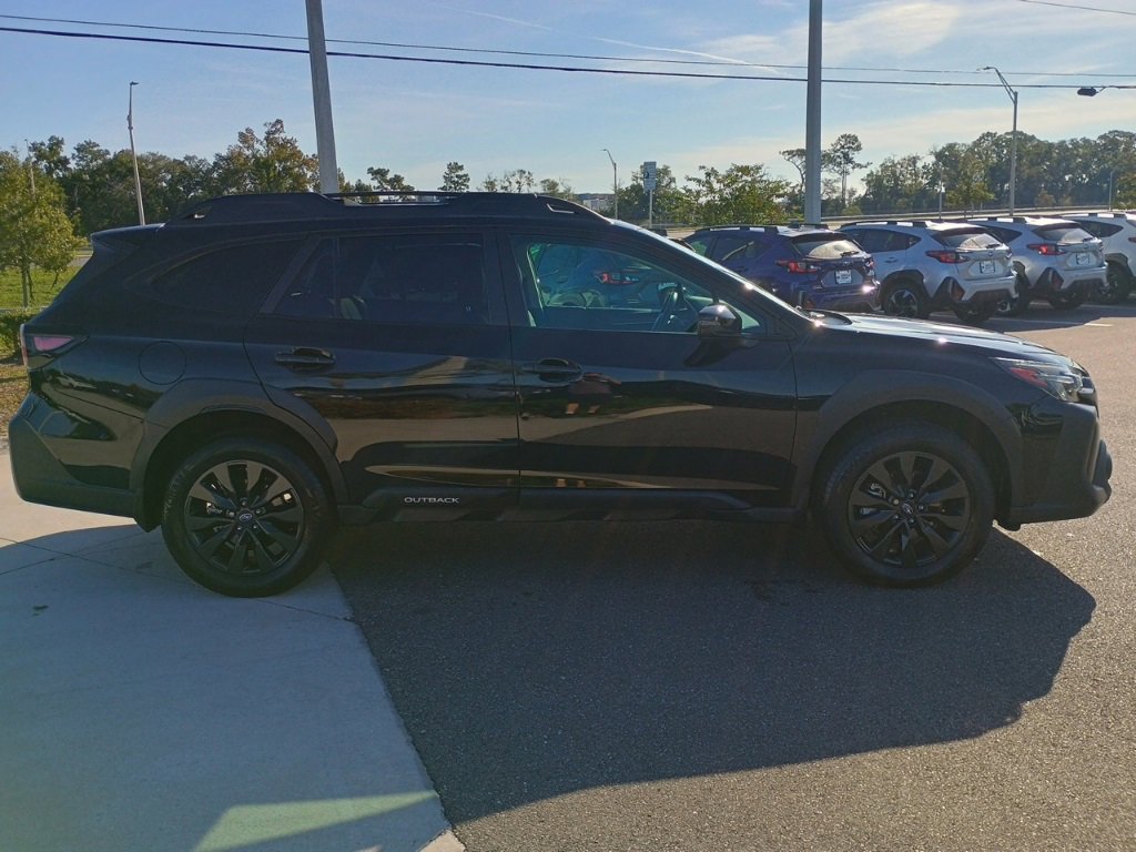 Certified 2023 Subaru Outback Onyx Edition image 4