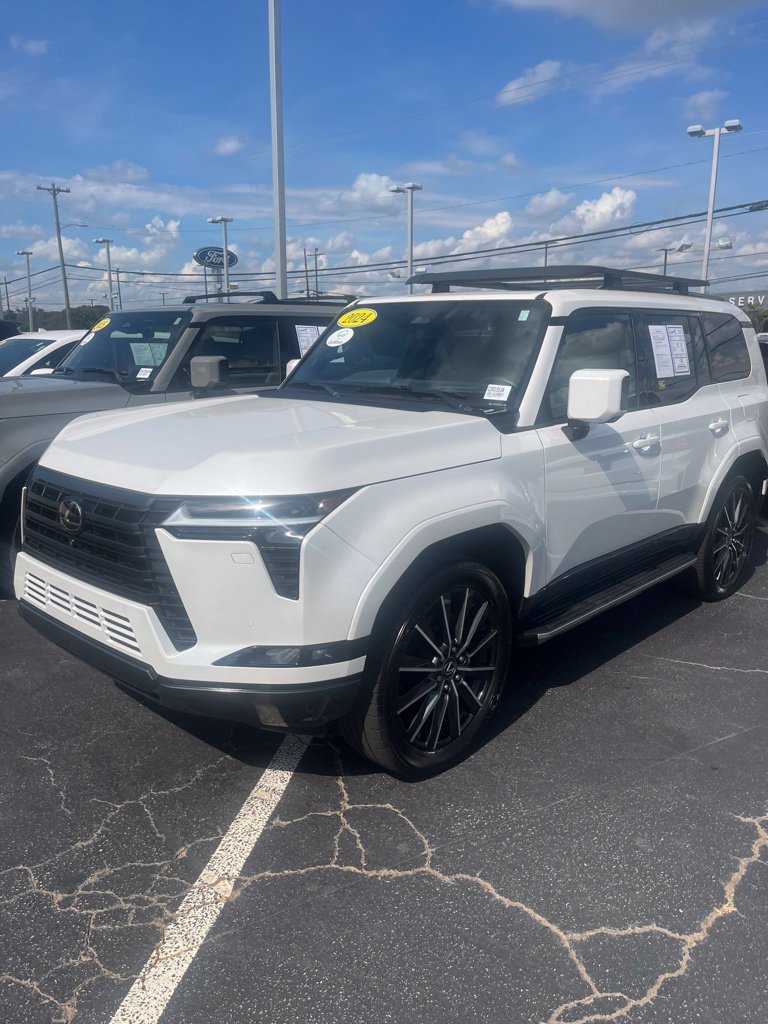 Used 2024 Lexus GX 550 w/ Accessory Package (31)