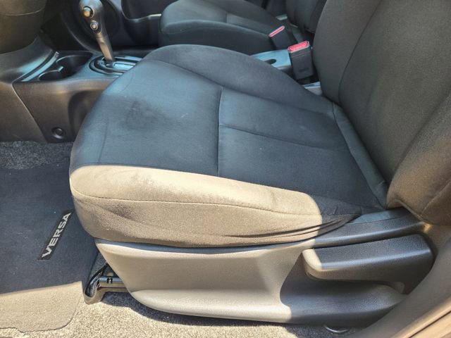 Used 2016 Nissan Versa S FWD image 23