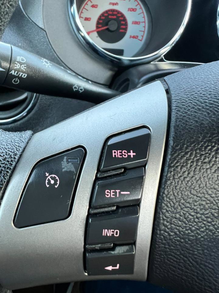 Used 2008 Pontiac Solstice Convertible w/ Preferred Package image 10