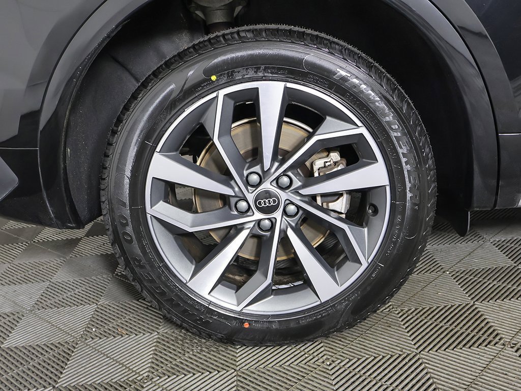 Used 2022 Audi Q5 2.0T Premium w/ Convenience Package image 21