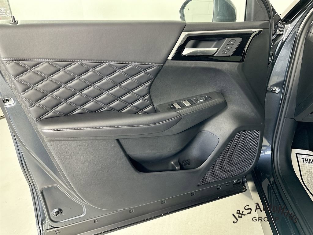 Used 2024 Mitsubishi Outlander SEL image 21