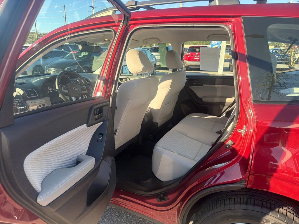 Used 2018 Subaru Forester 2.5i w/ Alloy Wheel Package image 19