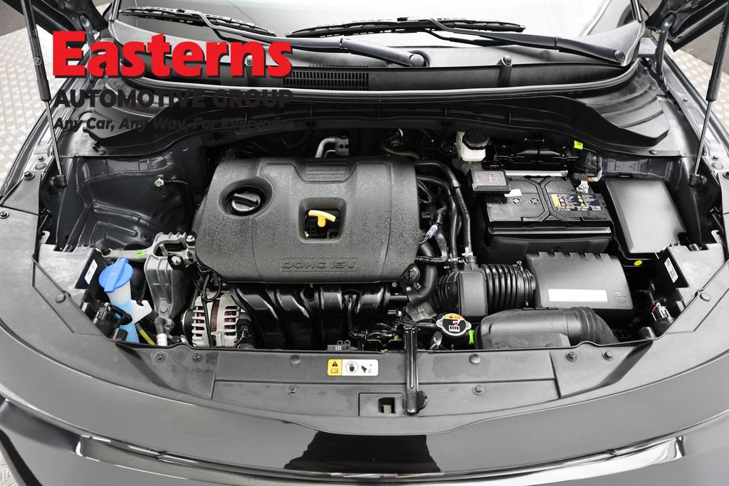 Used 2025 Kia Soul LX w/ LX Technology Package FWD image 7
