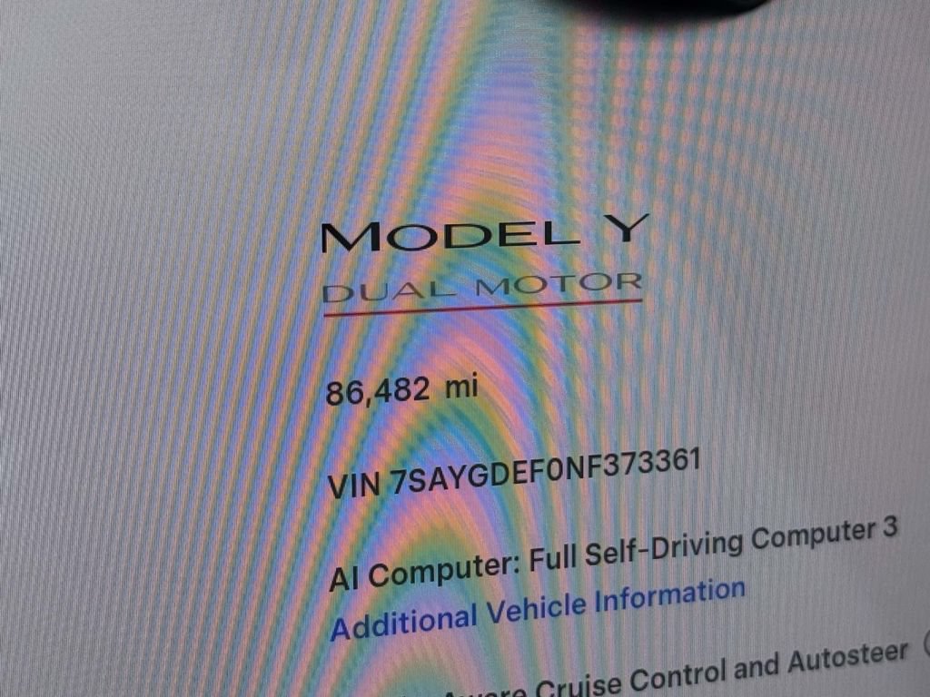 Used 2022 Tesla Model Y Performance AWD/4WD image 27