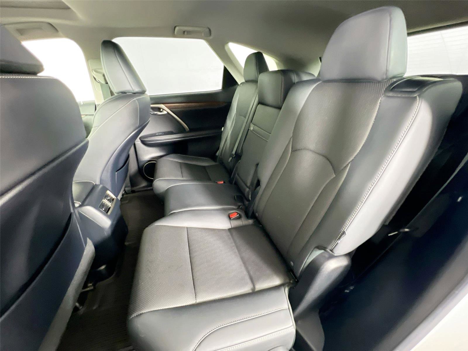 Used 2022 Lexus RX 350L Premium w/ Premium Package AWD/4WD image 24