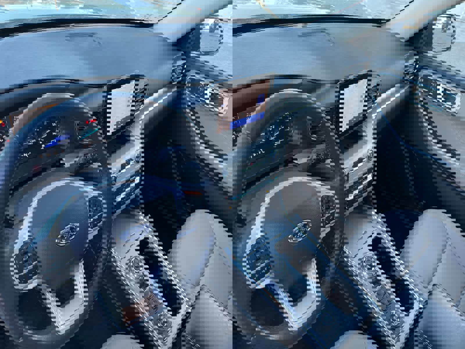 Certified 2023 Ford Explorer XLT w/ Equipment Group 202A image 11