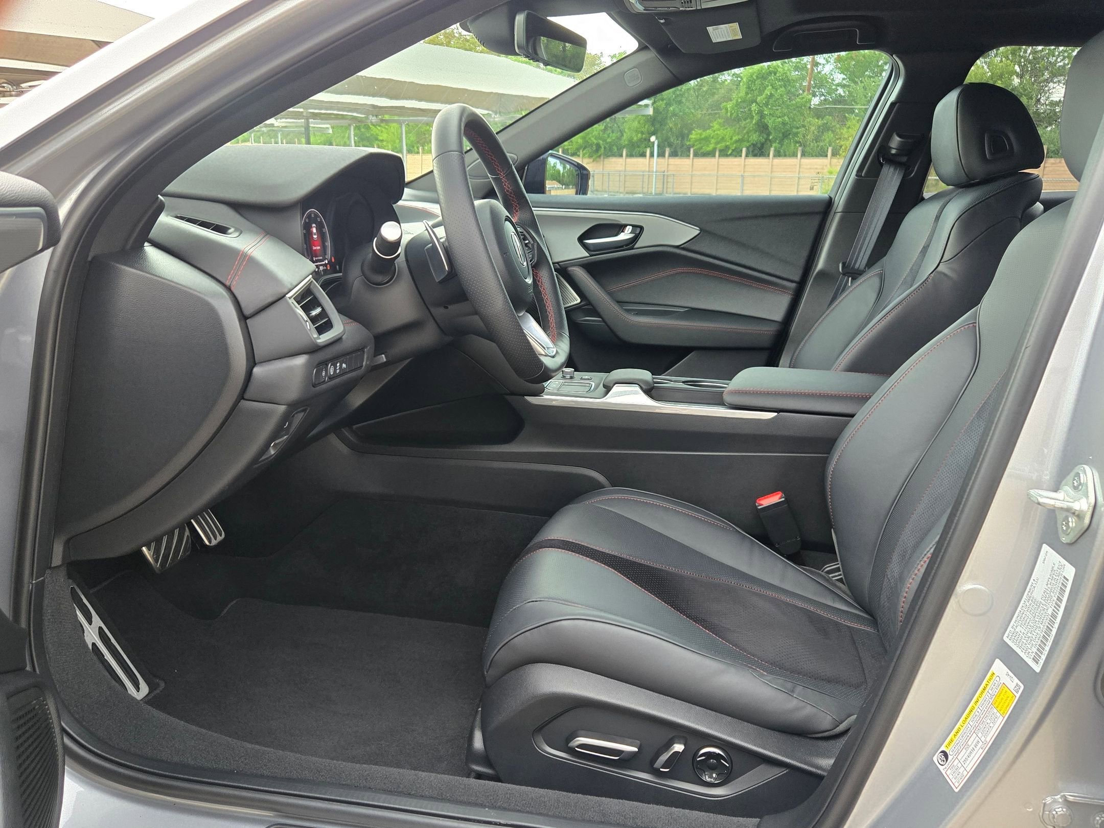 Used 2025 Acura TLX SH-AWD w/ A-SPEC Pkg image 9