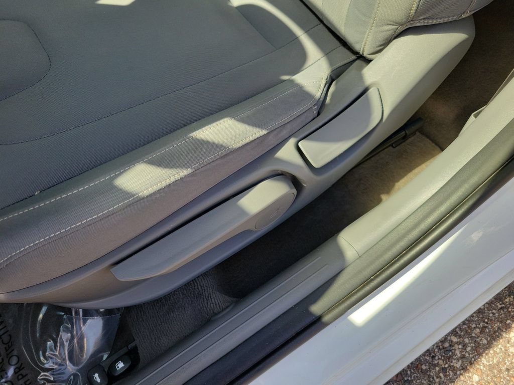 Used 2023 Hyundai Elantra SEL FWD image 15