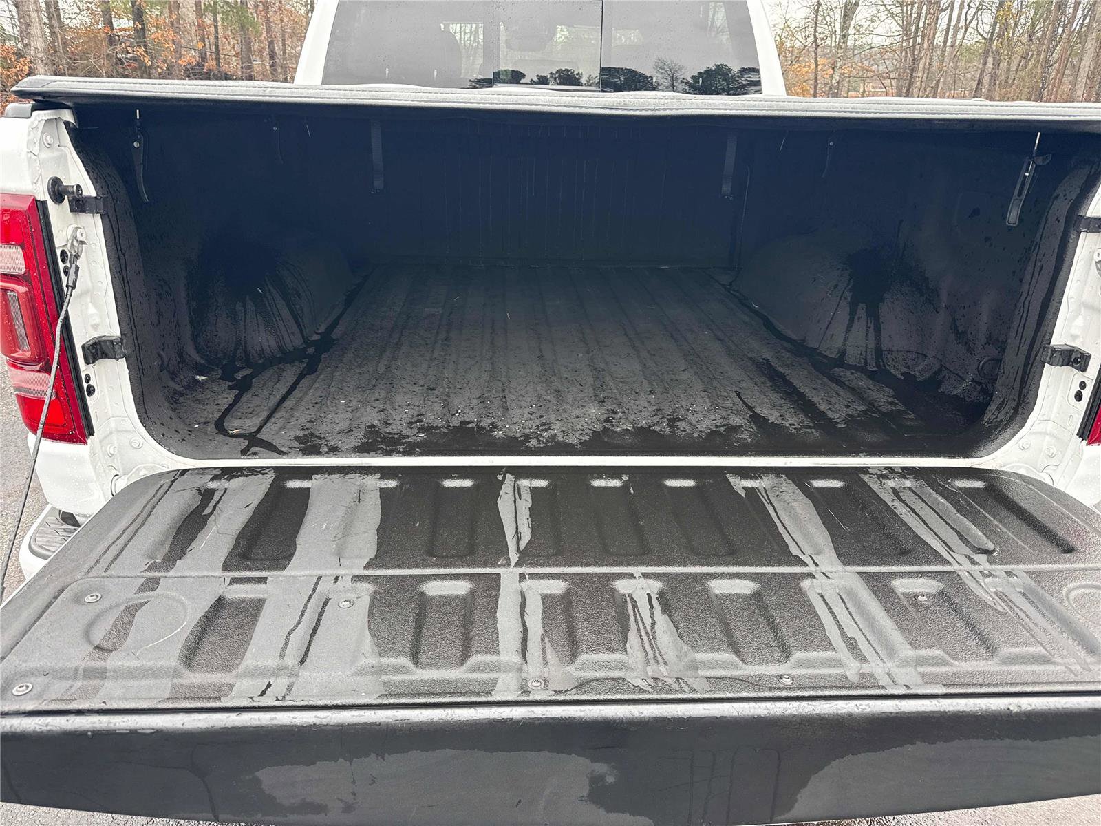 Used 2022 RAM 1500 Limited w/ Body Color Bumper Group AWD/4WD image 31