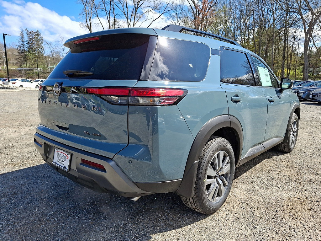 New 2026 Nissan Pathfinder SL AWD/4WD image 4