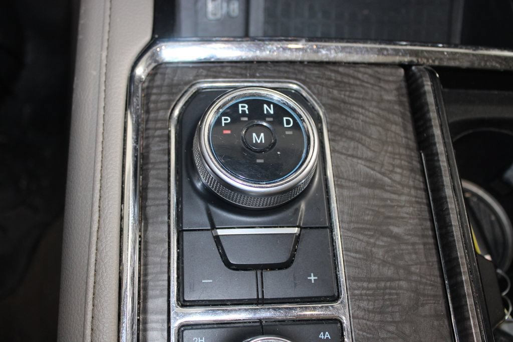 Used 2020 Ford Expedition Limited w/ Equipment Group 302A AWD/4WD image 29