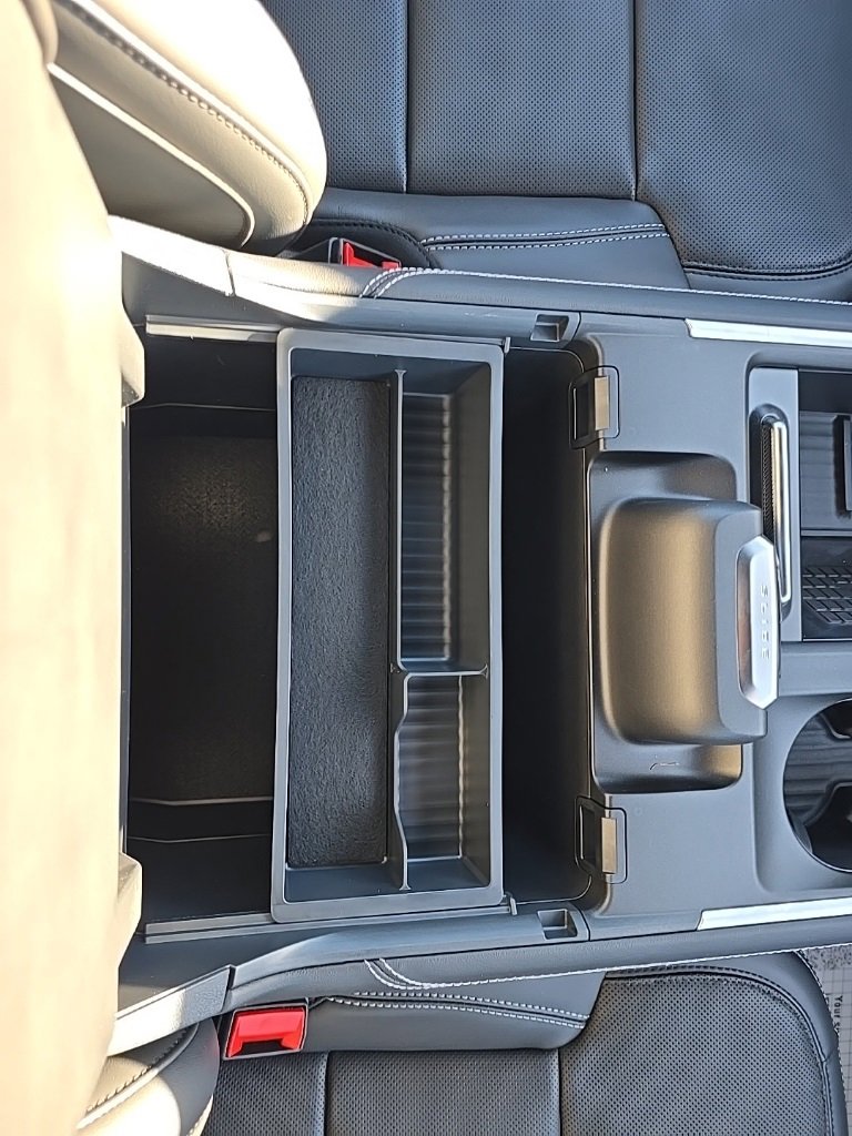 New 2025 Ford Expedition Max Platinum image 40
