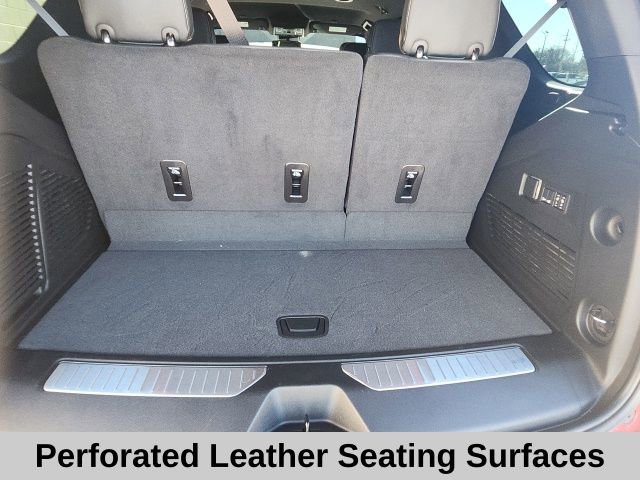 Used 2024 GMC Yukon AT4 w/ Technology Package image 15