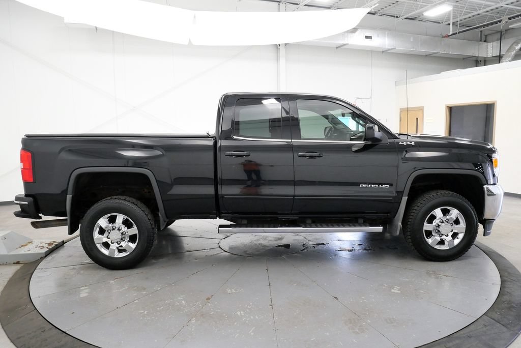 Used 2018 GMC Sierra 2500 SLE w/ SLE Preferred Package AWD/4WD image 8