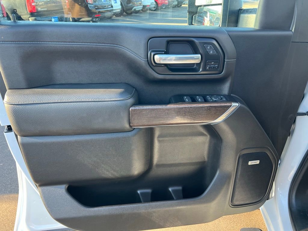 Used 2022 GMC Sierra 2500 Denali image 16