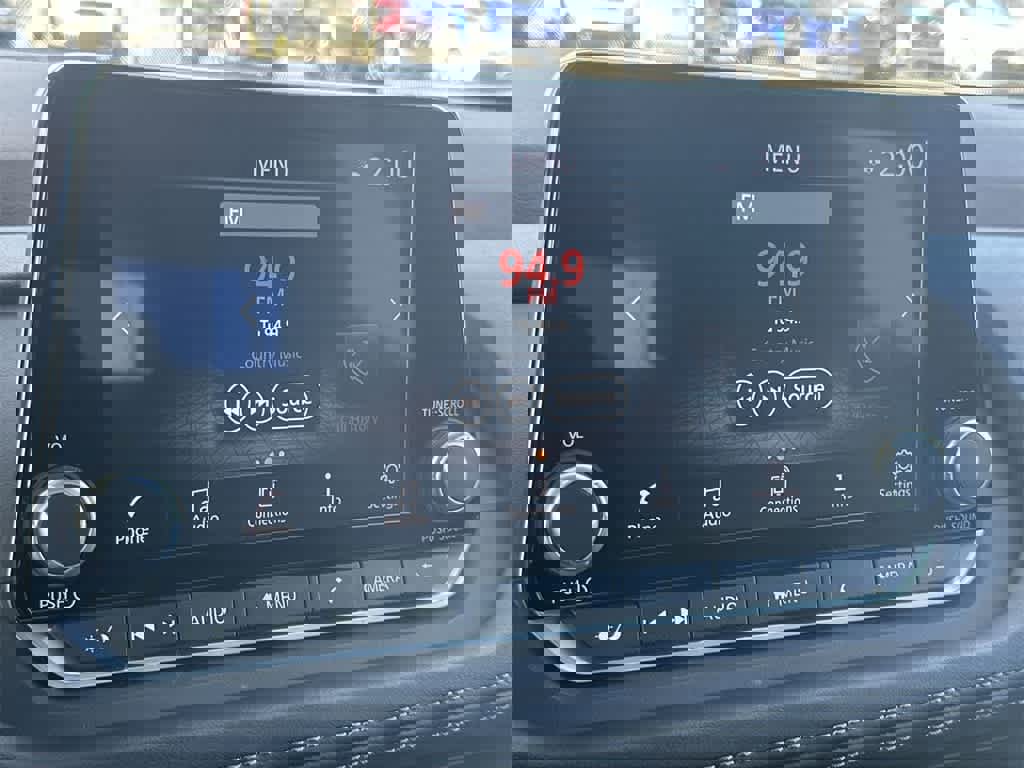 Used 2023 Nissan Rogue SV image 18