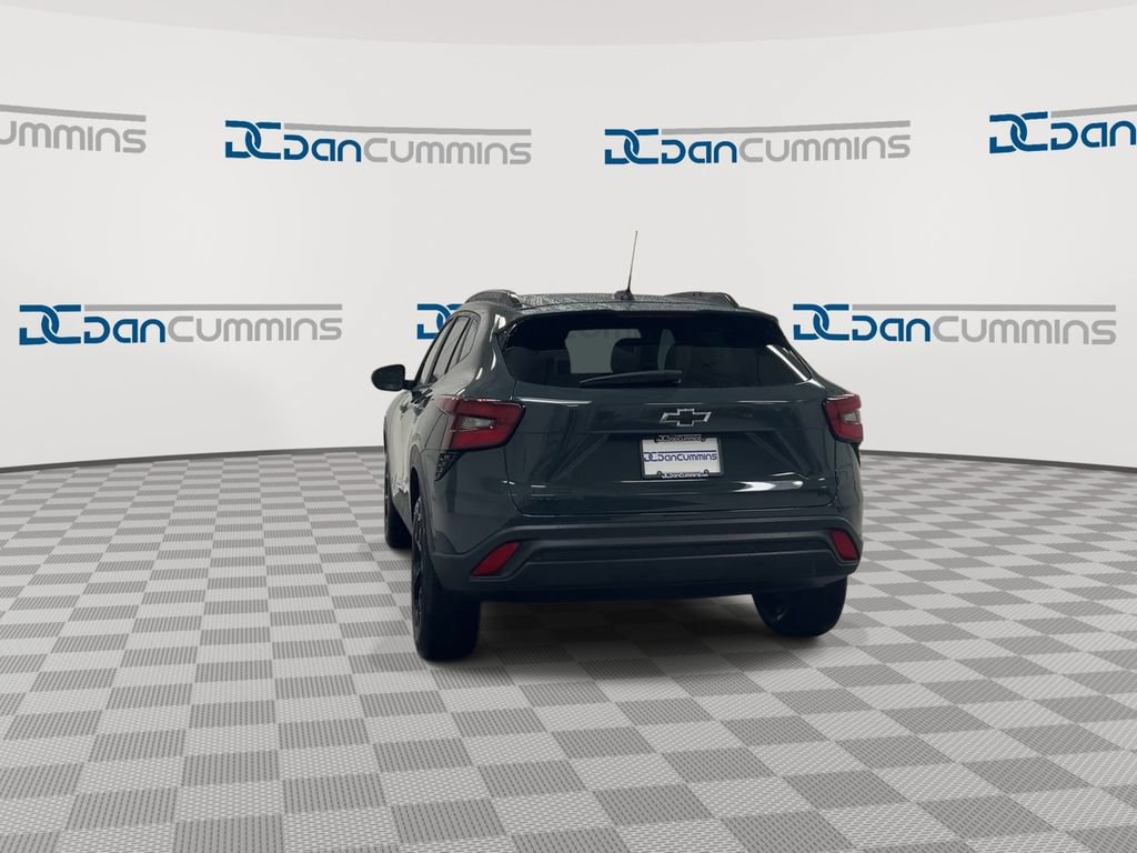 New 2026 Chevrolet Trax LT w/ Driver Confidence Package FWD image 7