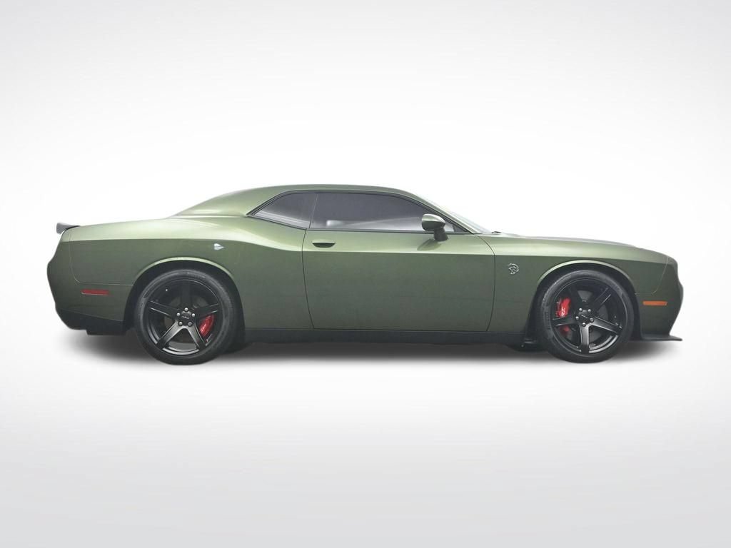Used 2022 Dodge Challenger SRT Hellcat w/ Plus Package RWD image 38