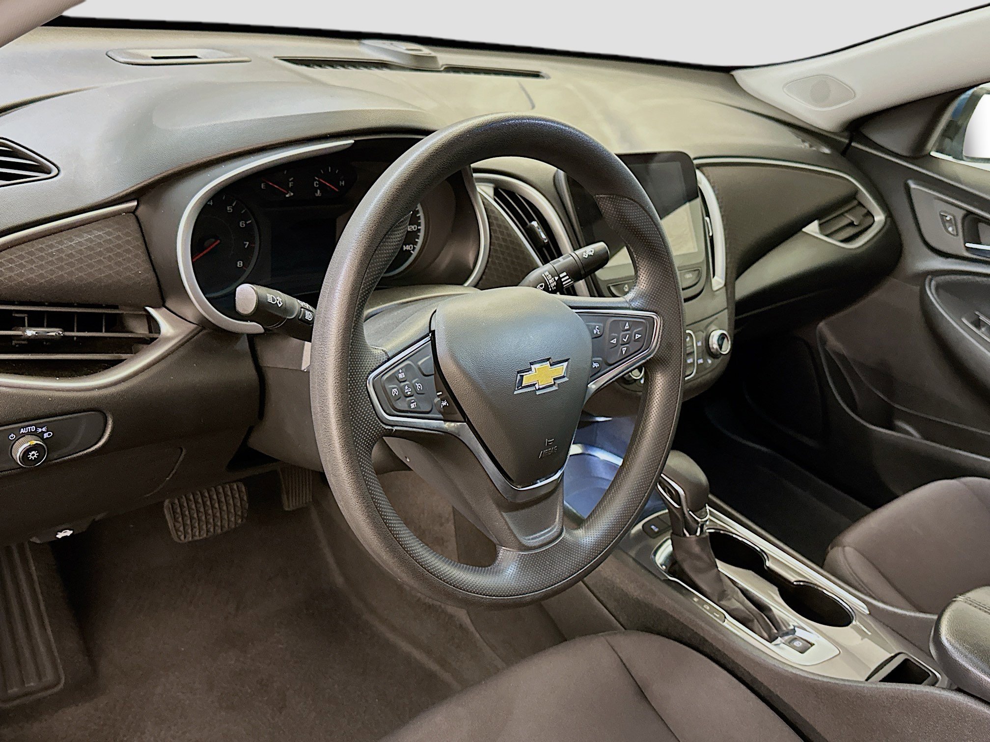 Used 2024 Chevrolet Malibu LT image 18