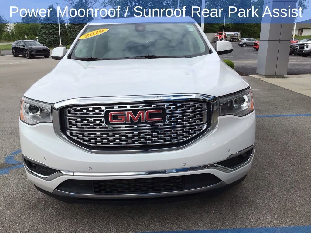 Used 2019 GMC Acadia Denali w/ Technology Package AWD/4WD image 7