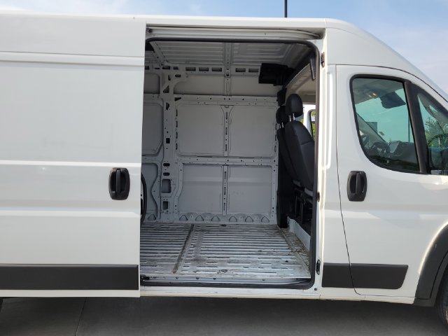 Used 2025 RAM ProMaster 3500 w/ Convenience Group FWD image 9