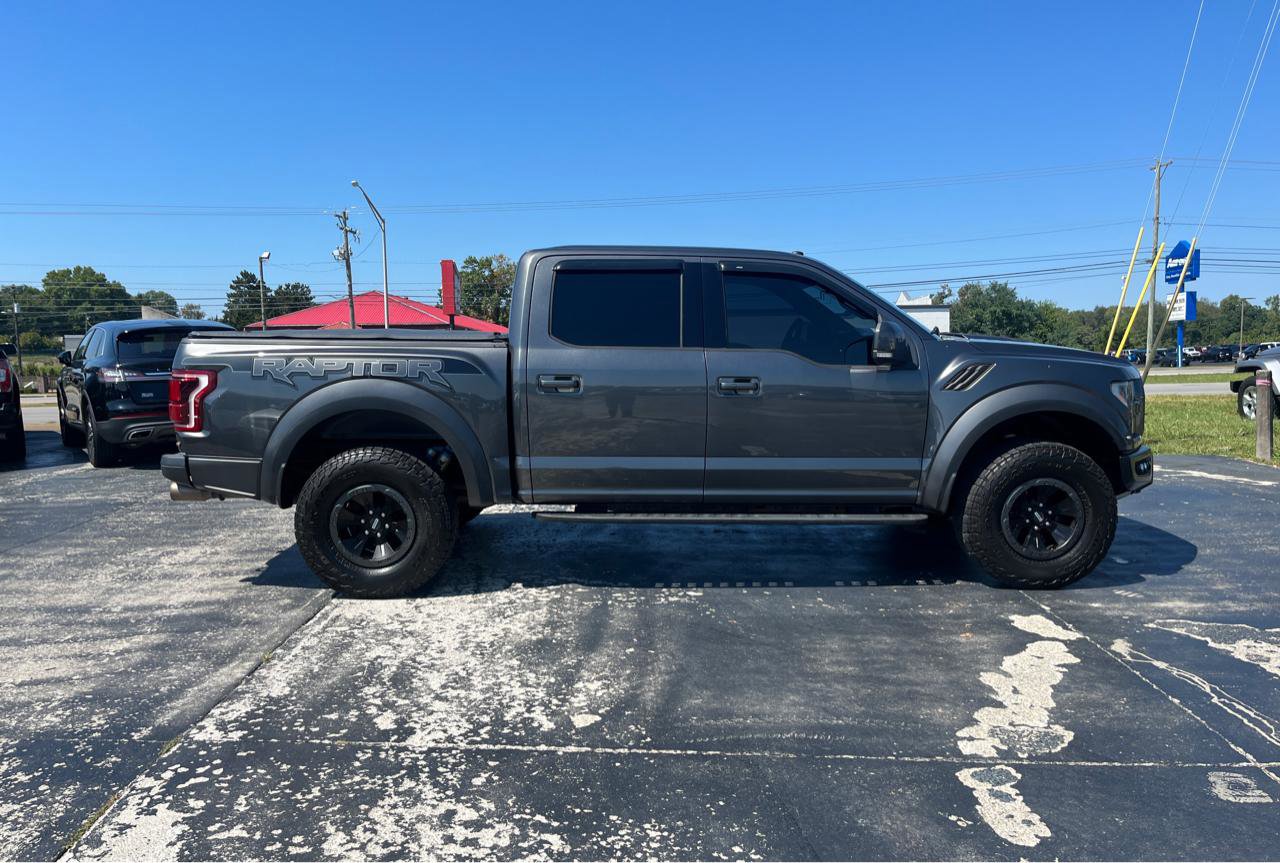 Used 2017 Ford F150 Raptor w/ Equipment Group 802A Luxury image 2
