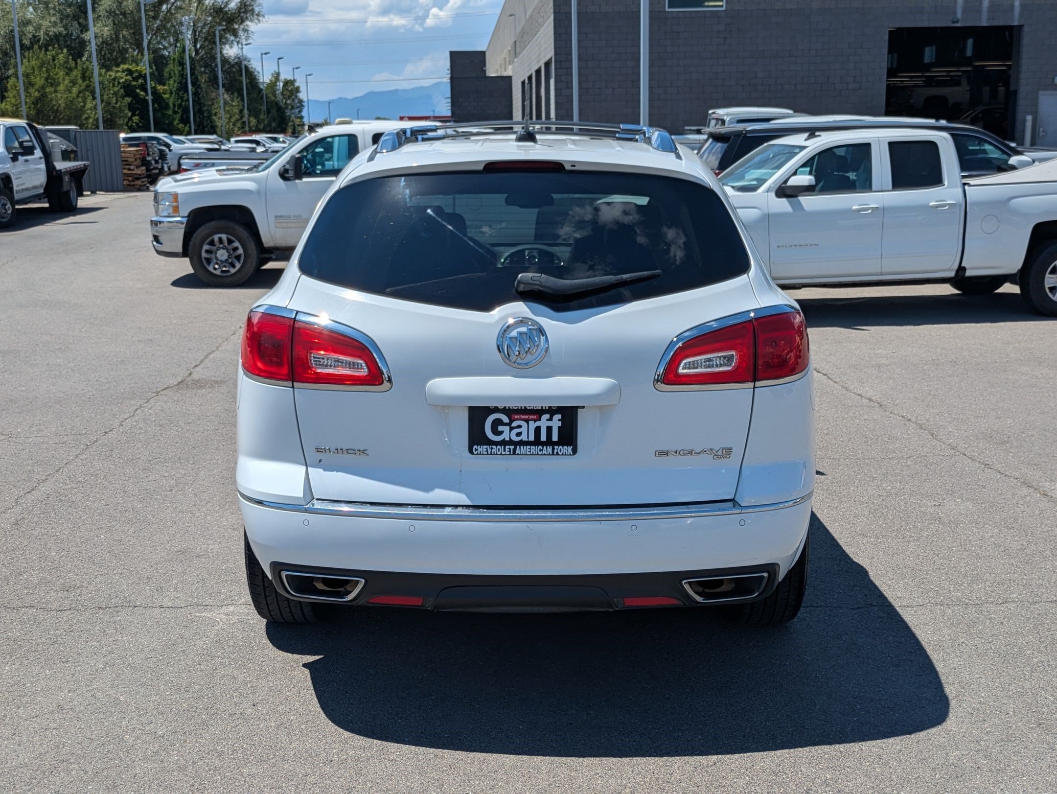Used 2017 Buick Enclave Leather AWD/4WD image 4
