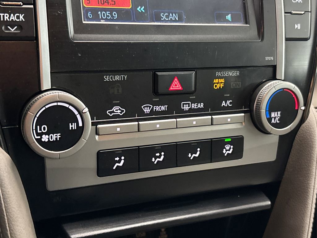 Used 2014 Toyota Camry LE image 25