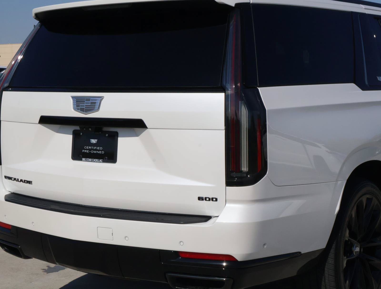 Certified 2025 Cadillac Escalade ESV Sport Platinum w/ LPO, ONYX Package AWD/4WD image 9