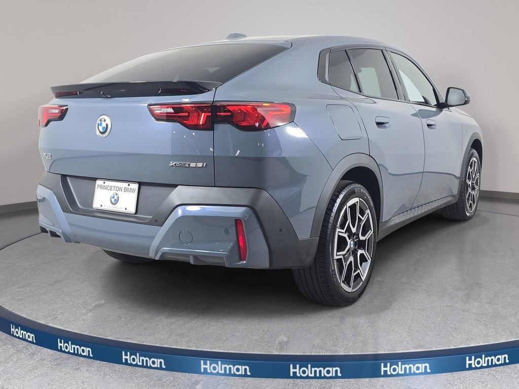 Used 2025 BMW X2 xDrive28i w/ Technology Package AWD/4WD image 6