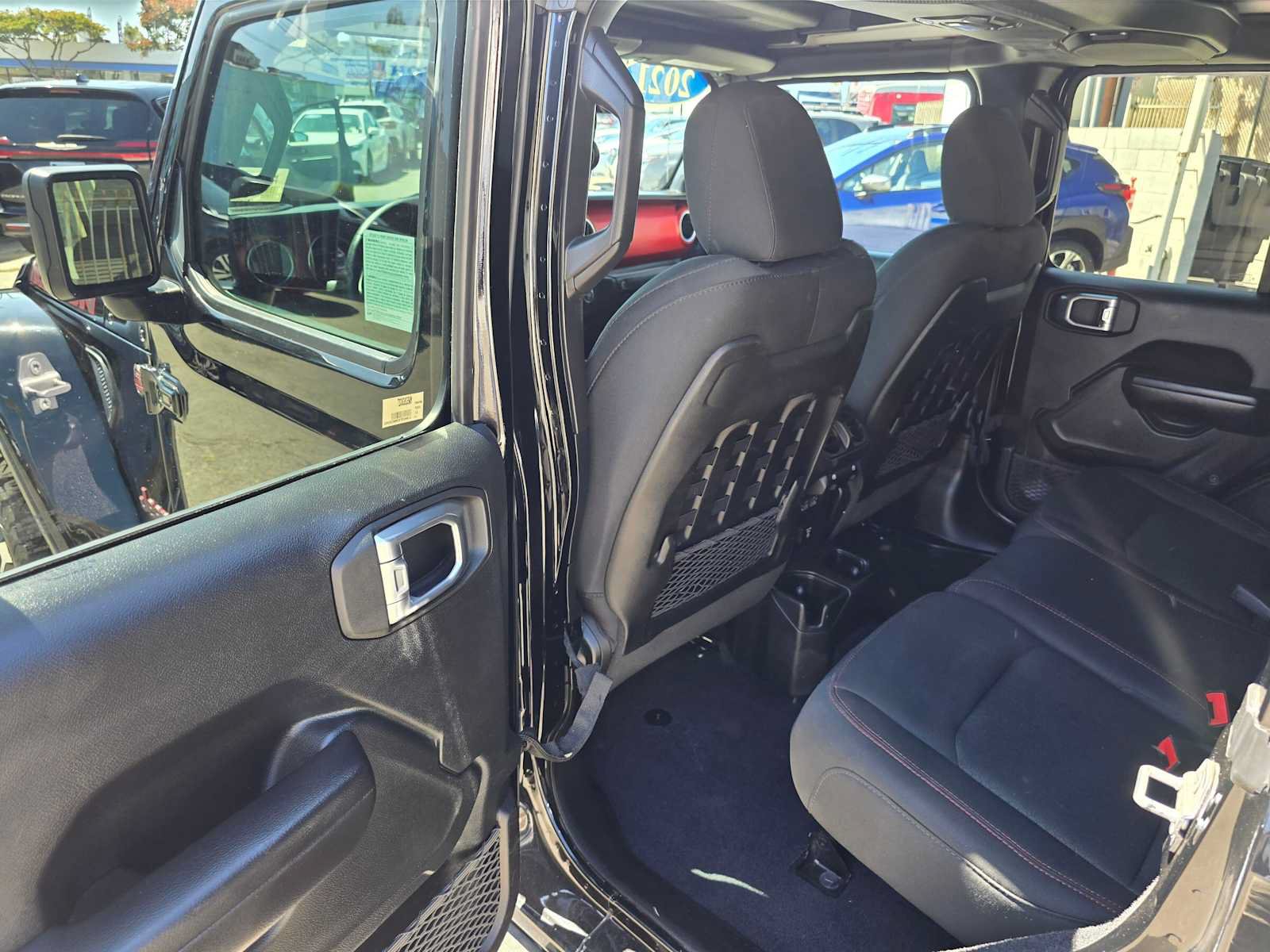 Used 2021 Jeep Wrangler Unlimited Rubicon AWD/4WD image 16