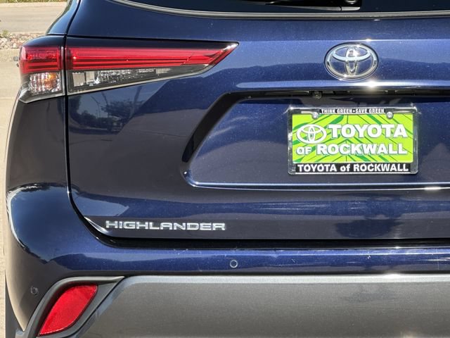 Used 2022 Toyota Highlander Limited AWD/4WD image 6