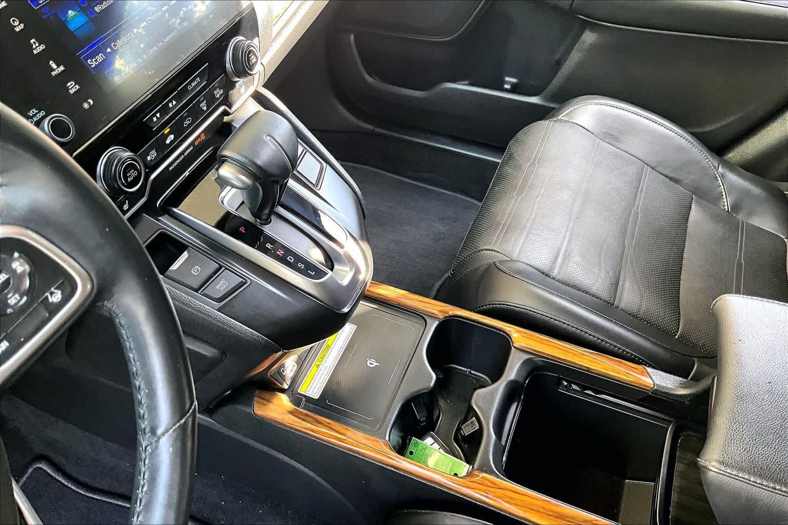 Certified 2020 Honda CR-V Touring image 17
