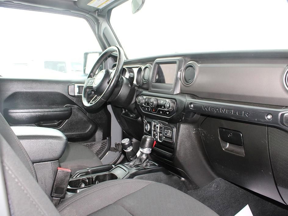 Used 2022 Jeep Wrangler Unlimited Sport image 27