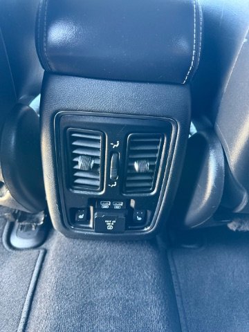 Used 2015 Jeep Grand Cherokee Limited image 13