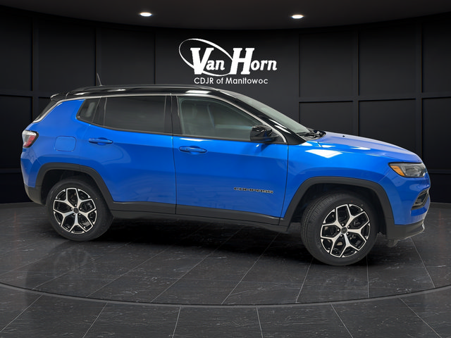 Used 2025 Jeep Compass Limited AWD/4WD image 8
