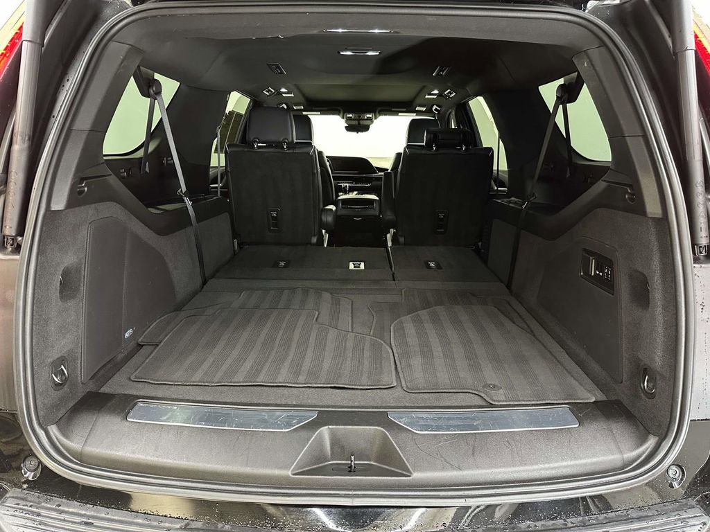 Used 2022 Cadillac Escalade ESV Sport w/ Touring Package image 9