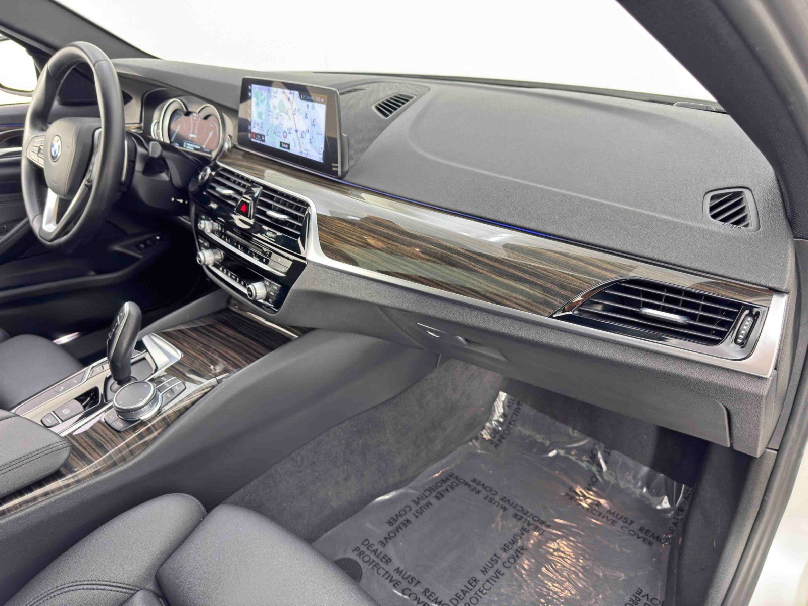 Used 2018 BMW 530e image 14