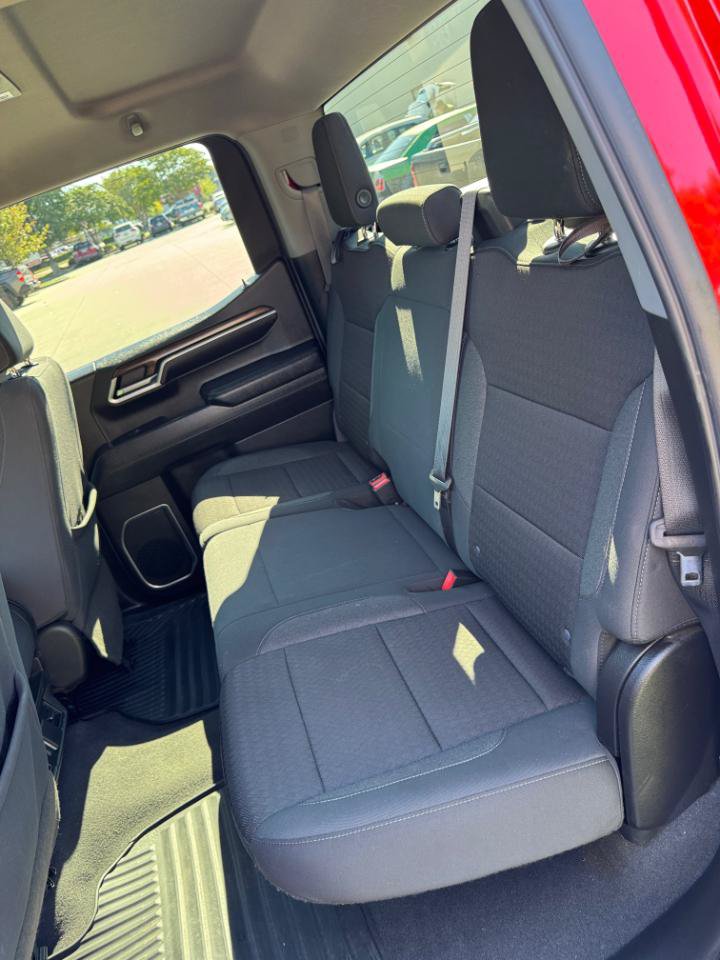 Used 2022 Chevrolet Silverado 1500 LT AWD/4WD image 19