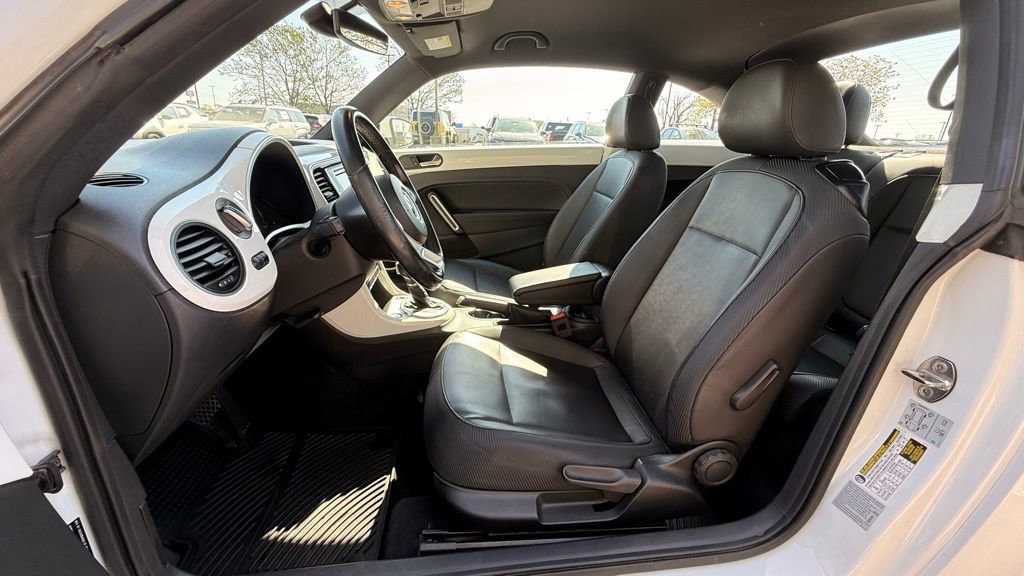 Used 2017 Volkswagen Beetle 1.8T SE FWD image 26