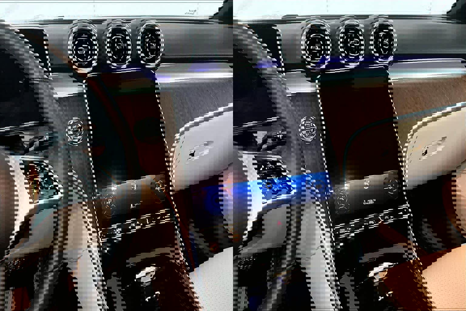 Used 2025 Mercedes-Benz C 300 4MATIC Sedan image 7