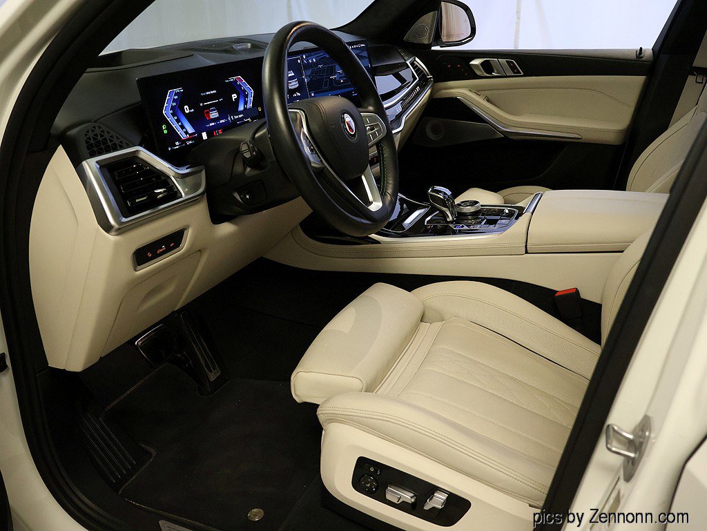Certified 2024 BMW ALPINA XB7 image 11