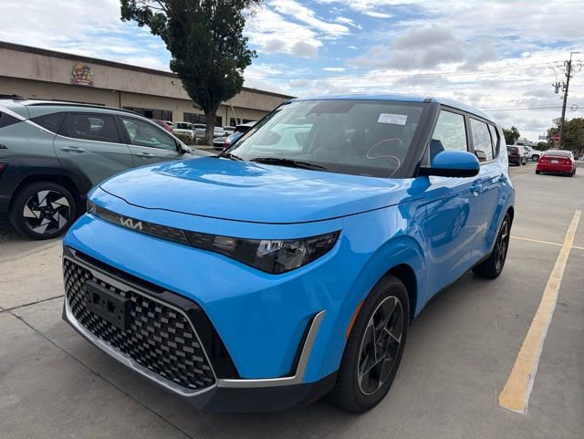Used 2024 Kia Soul EX FWD image 1