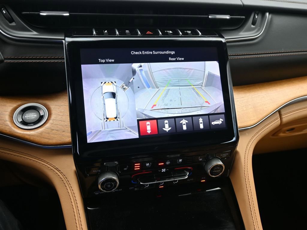 Used 2021 Jeep Grand Cherokee L Summit image 16