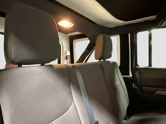 Used 2018 Jeep Wrangler Unlimited Sport S image 25